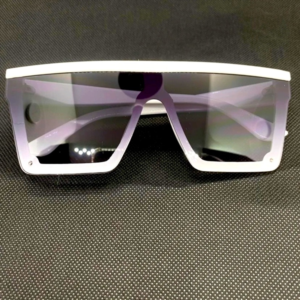 Women’s Sunglasses (white)